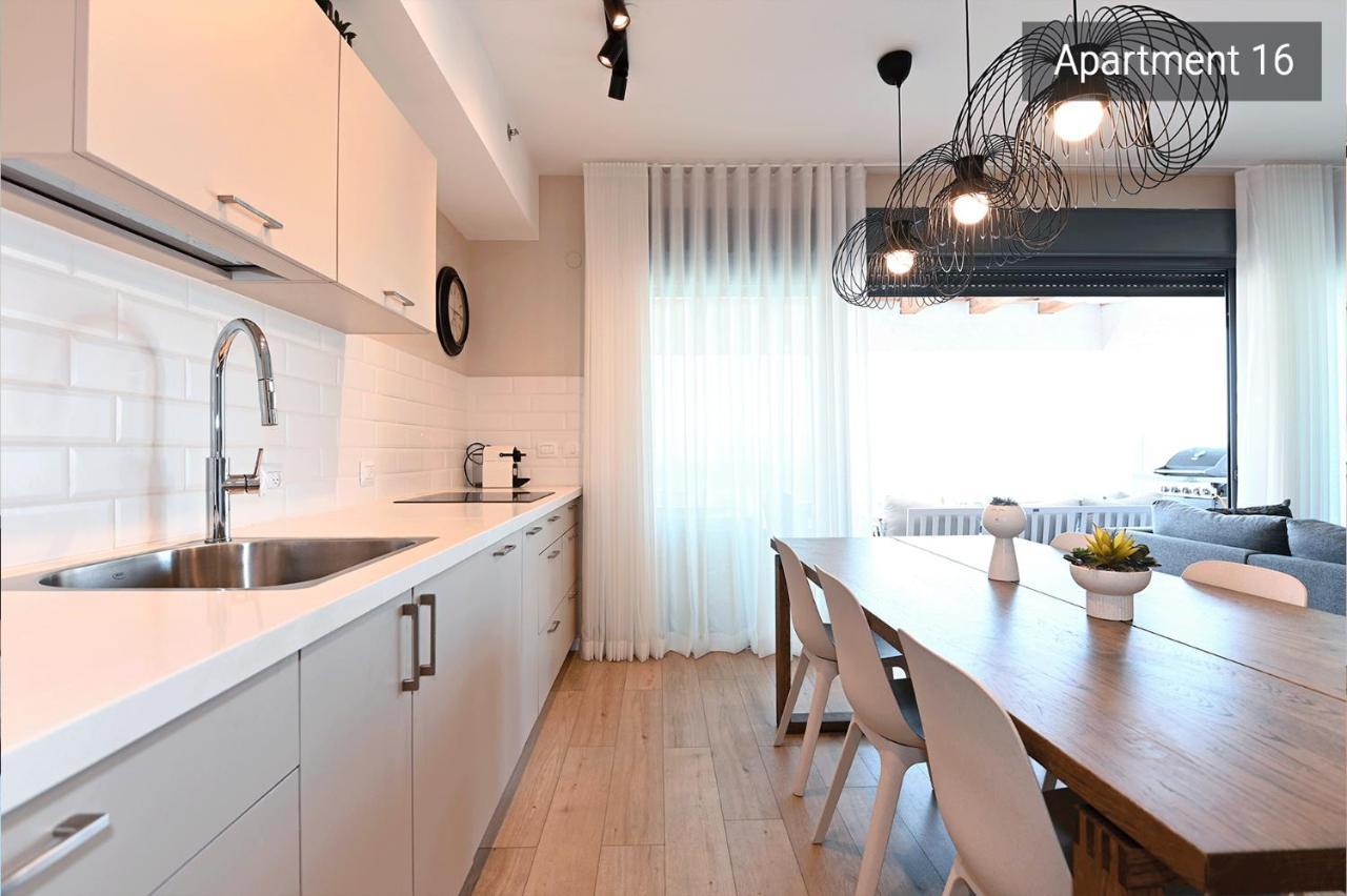 Yalarent C Kinneret Hotel Apartments Migdal Exterior foto
